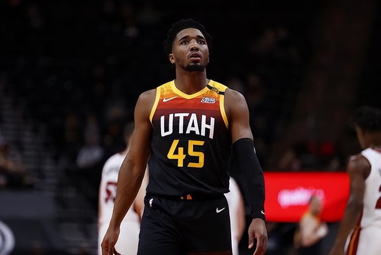 泰山队在历 泰山队在历