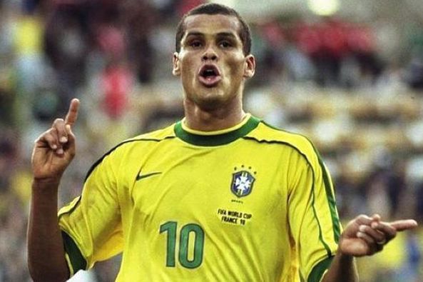 利物浦本次 利物浦本次